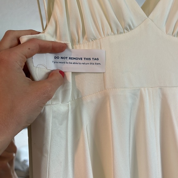 Ivory - Fame & Partners (Brand New, Never worn) Gown - Picture 3 of 11